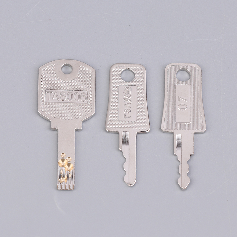 Universal Travel Lock Key for  - Universal Furniture Hardware 리뷰 및 가격
